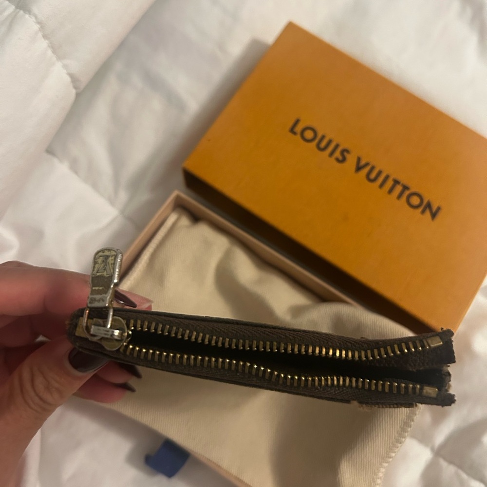 Louis Vuitton Brown Checkered Pouch Authentic - Picture 7 of 7